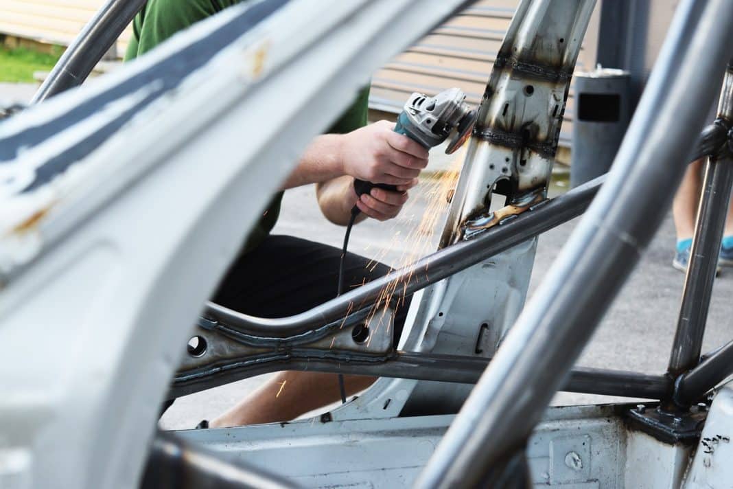 Réparation automobile, comment choisir un bon garage ? - Bozar