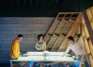 Comment se préparer et briller lors d’un tournoi de air hockey : conseils d’experts et témoignages de joueurs