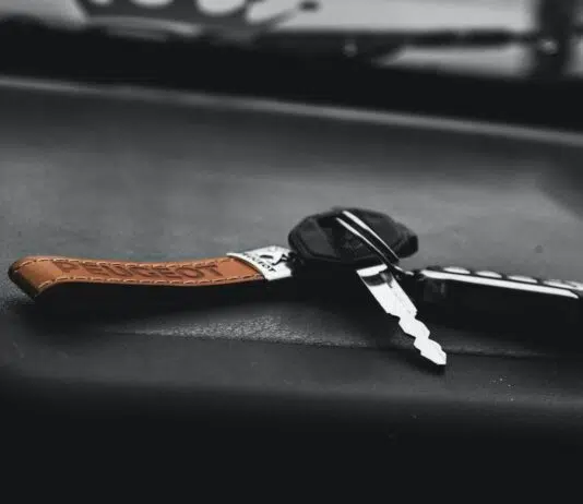 Voiture d’occasion entre particuliers : à quoi faire attention ?