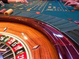Comment se joue le jeu de casino Gold Bar Roulette ?