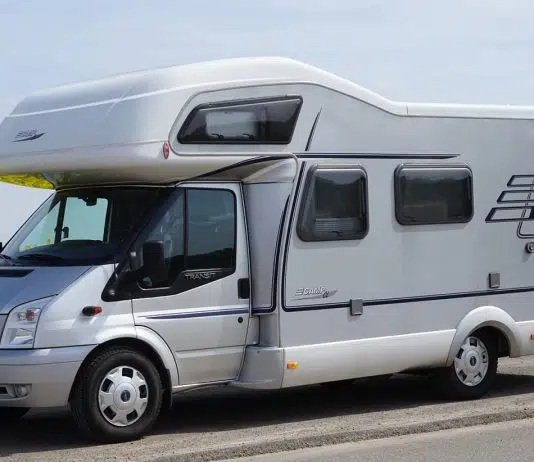 Pourquoi opter pour un camping-car profilé ?